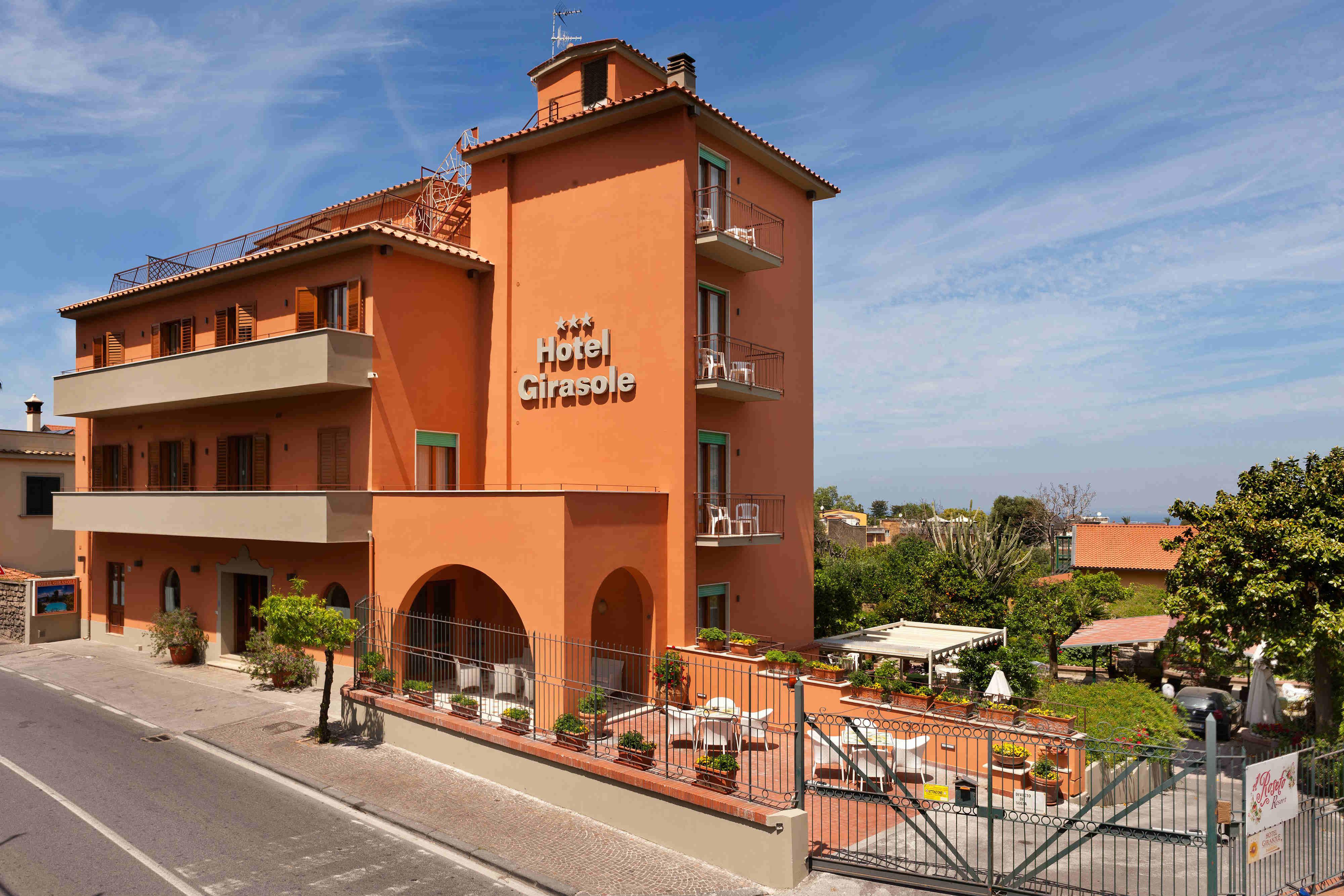 Hotel Girasole Sorrento Bagian luar foto