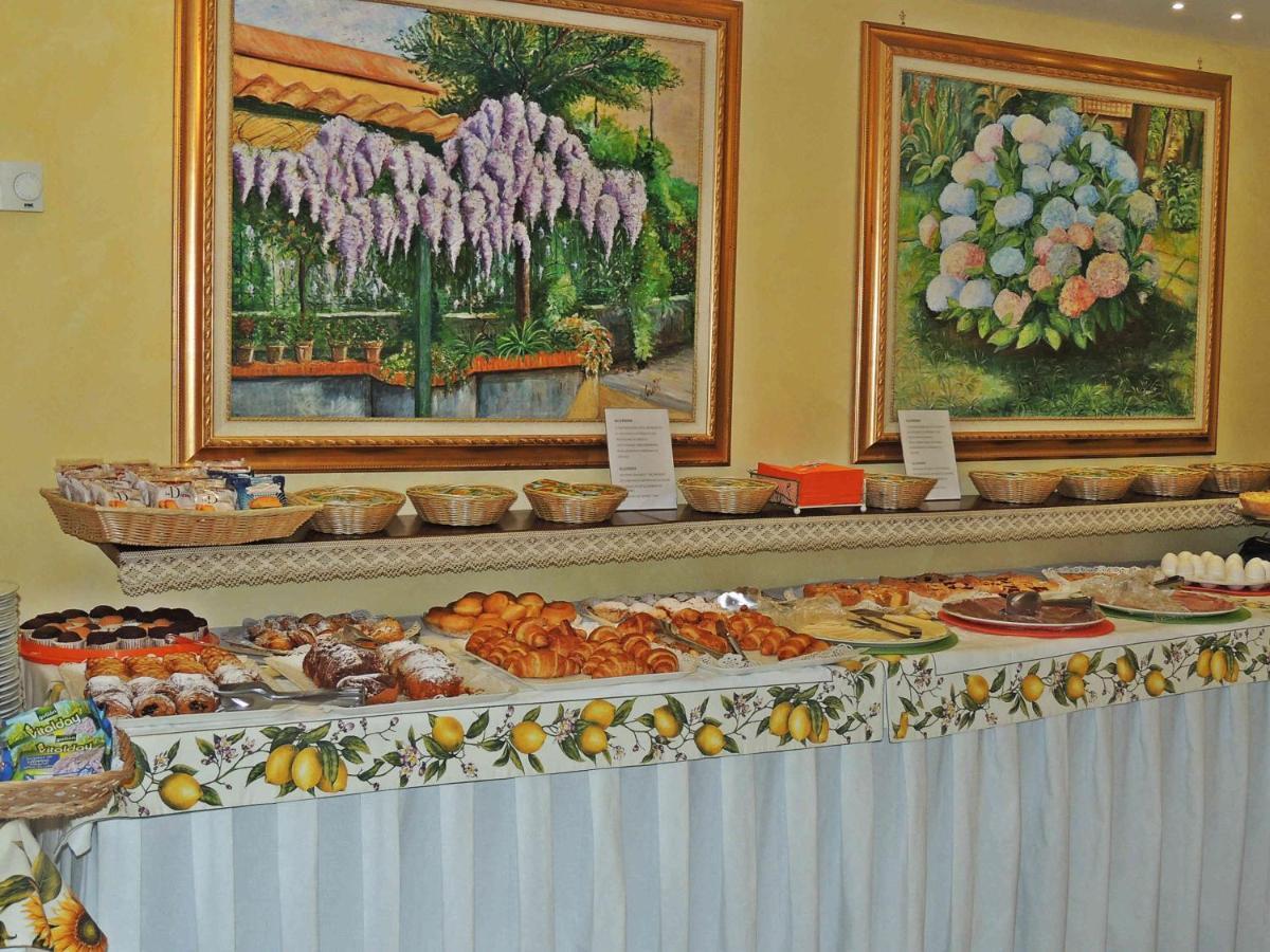 Hotel Girasole Sorrento Bagian luar foto