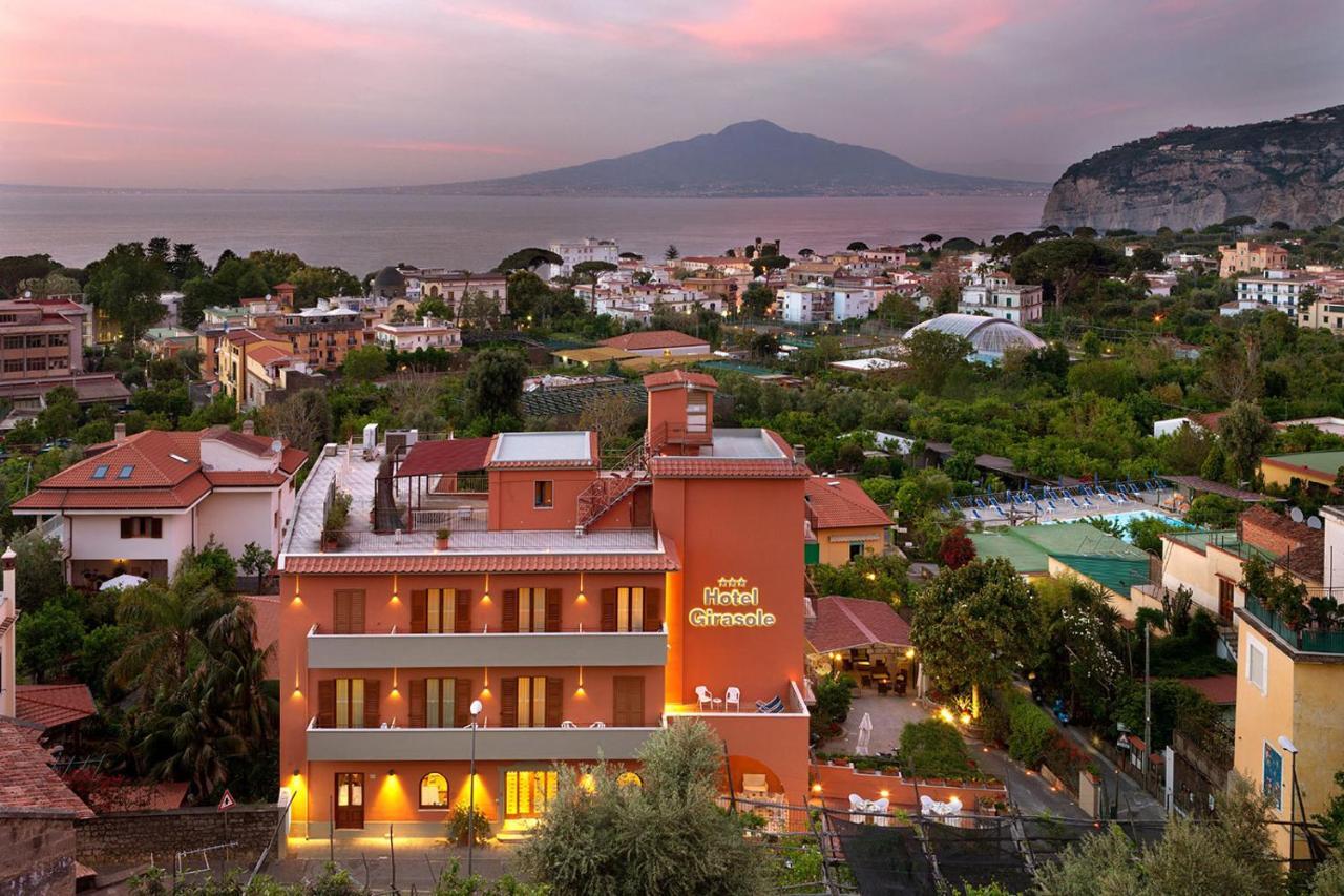 Hotel Girasole Sorrento Bagian luar foto